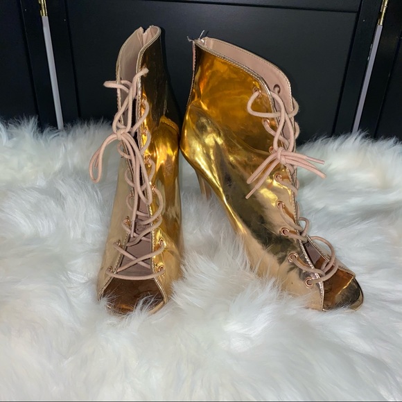 Charlotte Russe Shoes - 🌸Charlotte Russe Rose gold heels